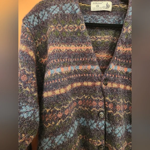 100% Wool Cardigan - Picture 2 of 5